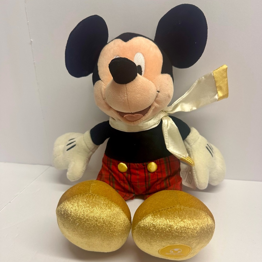 Dressed Mickey Mouse Plush 16"‎ Disney Store Christmas Carol Scarf Plaid Shorts